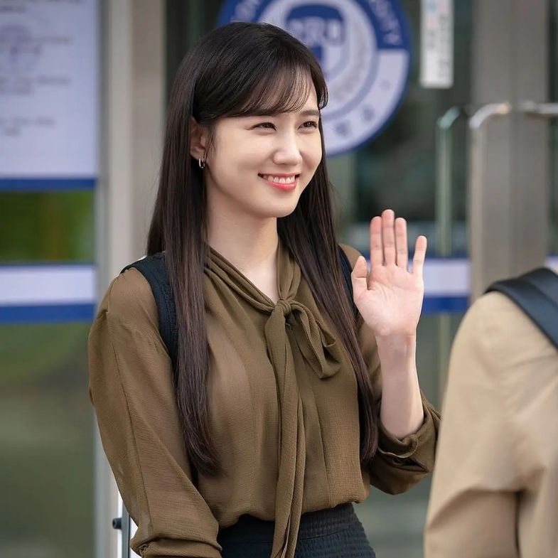 表面裝沒事，心裡早就瘋狂暈船的星座TOP4：金牛裝得超鎮定，「這星座」直接在腦內辦婚禮