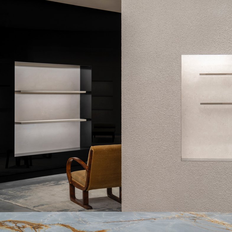 YSL用10年讓營收增長25億！全新皮件工坊落成、全新店裝登場，2024鞏固開雲黑馬寶座！