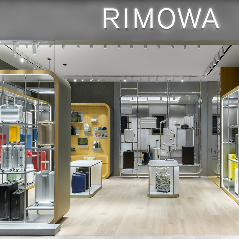 行李箱之王Rimowa進軍中台灣！台中大遠百旗艦店開幕，明亮格局、特設座位區，各式旅行包款在這都買得到！