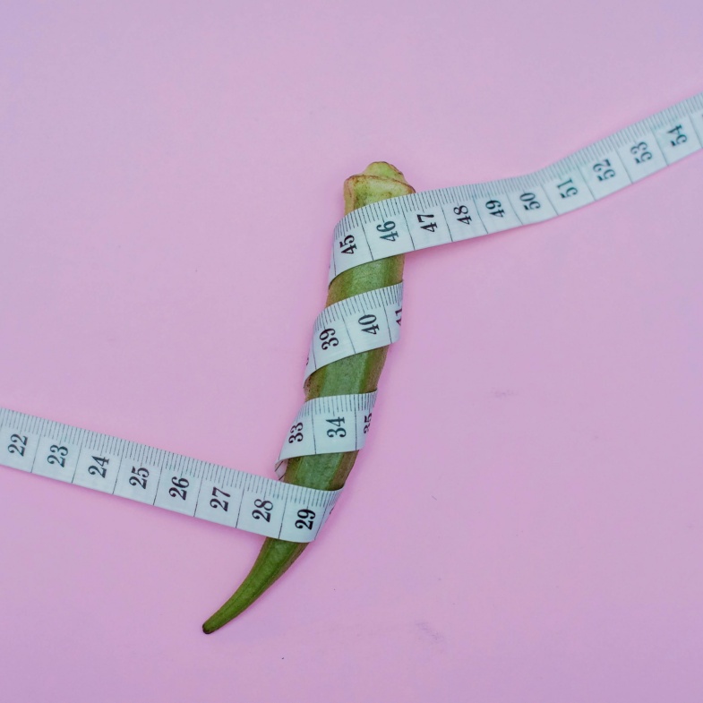 為何高個男都愛矮個女？小隻女的6大魅力：除了顯年輕還能激起男人保護欲