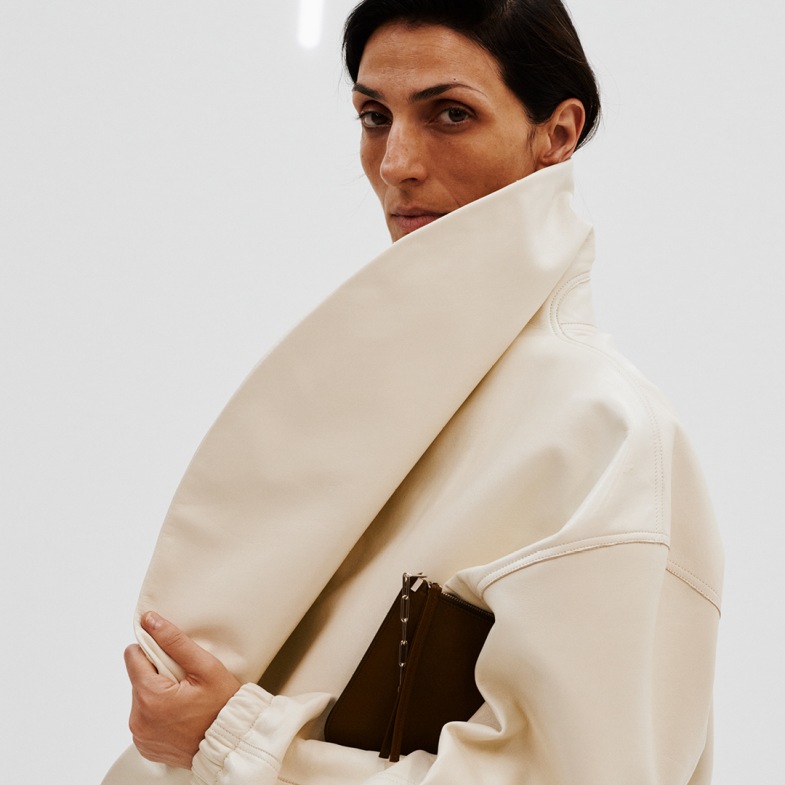 老Celine鐵粉要瘋了！Phoebe Philo台灣首個實體販售通路在這裡！開賣時間、地點一次公開！