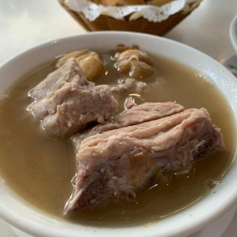 精選 4 間新加坡肉骨茶推薦！知名肉骨茶店家的差異在哪？在地人最愛的隱藏店家原來是它