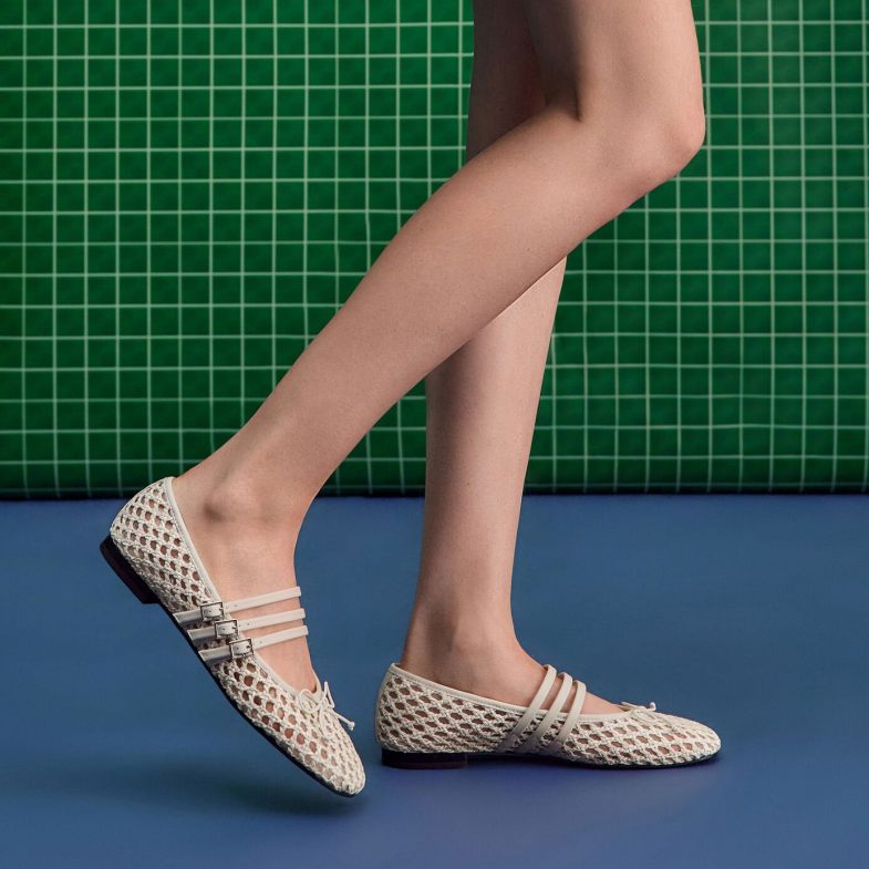 Charles & Keith 2025「芭蕾舞鞋」推薦7雙：粉色綁帶甜美夢幻，編織造型夏天穿也OK！