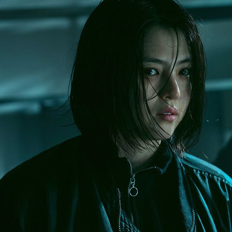 Netflix《以吾之名》衝上世界排行榜第3名！4大彩蛋解析爆紅原因，突兀床戲為哪樁？飯店招牌暗藏玄機？