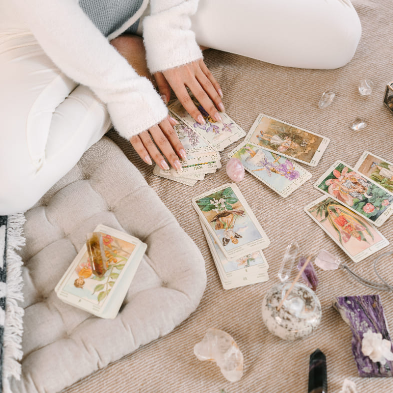 【塔羅占卜】你心裡的他，是喜歡你的嗎？