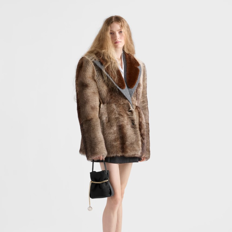 Prada 2025秋冬包款推薦Top 6：Dada肩背包輕盈優雅，保齡球包回歸最熱賣