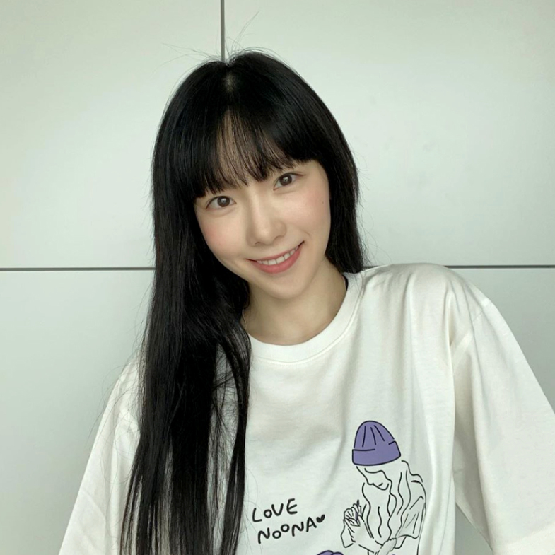 太妍也換上青春學生頭！女星們都在留「黑長直+齊瀏海」，百搭又逆齡不用在美容院坐半天？