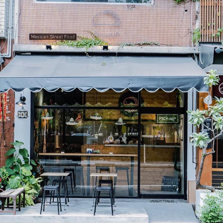 賣手錶的麵店、鱟殼炒麵？員林這5間隱藏版美食，吃過一次就上癮