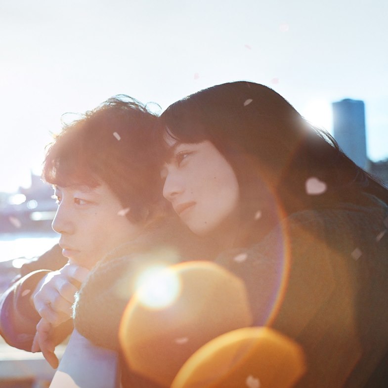 厭世女X鹽臉男首度合體！小松菜奈、坂口健太郎新片《餘命10年》，原作者親身經歷，下筆譜出淒美愛情故事