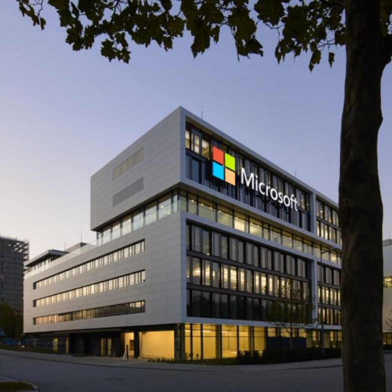 2025全球最具價值企業排行榜出爐！黃仁勳Nvidia緊追微軟排第2，台積電擠進前10！