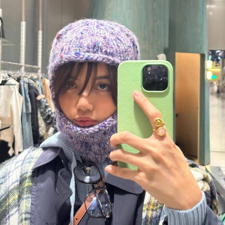 BLACKPINK Lisa過季款「Les Néréides」戒指登熱搜？法國輕奢品牌用千元定價征服小資女！