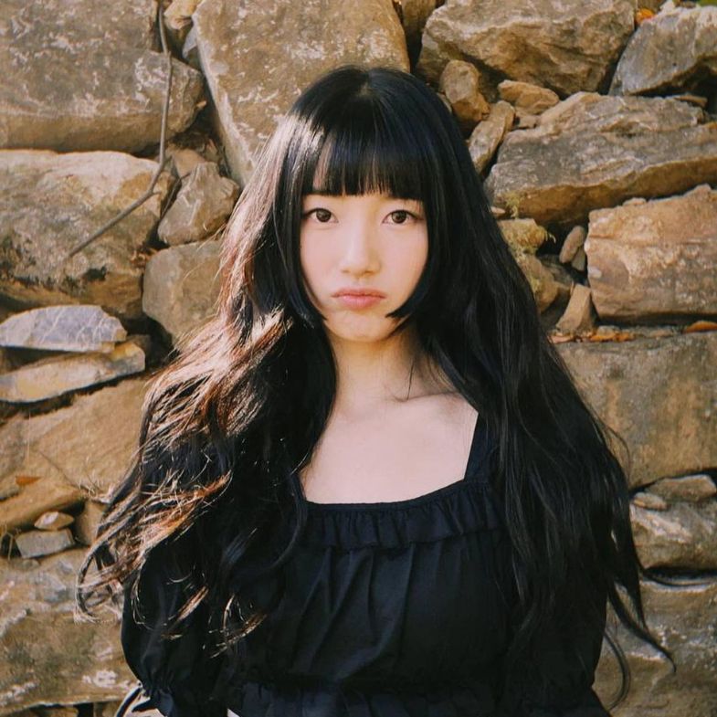《我的女神室友斗娜 》秀智的 5 大穿搭要點！新人輩出仍占據「國民初戀」頭銜，全靠風格「可鹽可甜提升新鮮感」