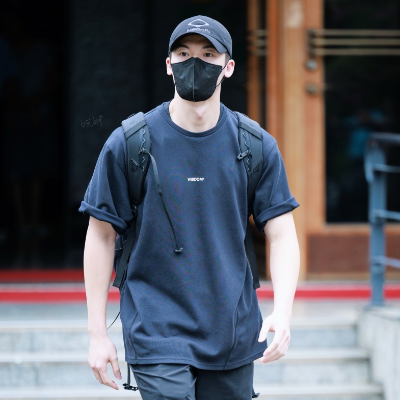 許光漢退伍穿搭球鞋登熱搜！7點認識運動品牌On，第二季營收飆漲