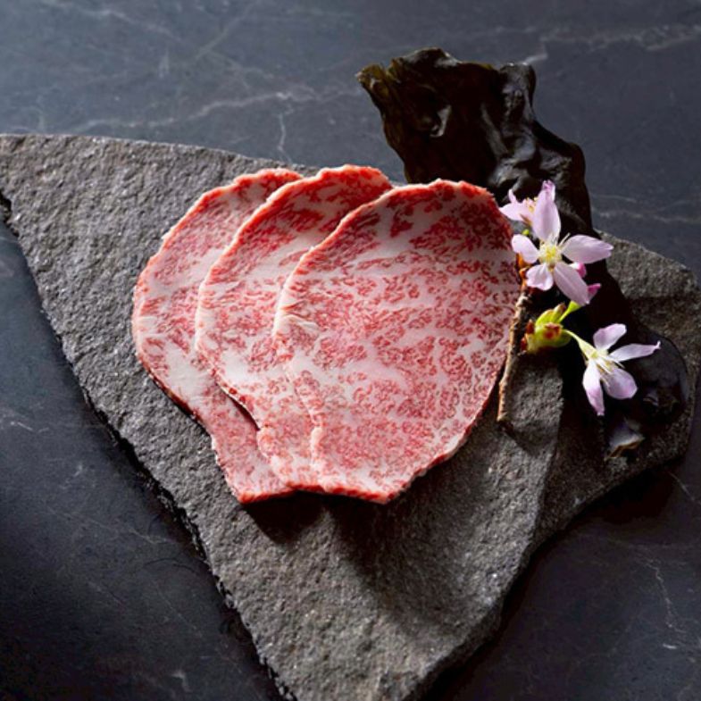 和牛燒肉迷必訪！「響板前燒肉」無菜單和牛饗宴，重磅進駐台中七期豪宅圈