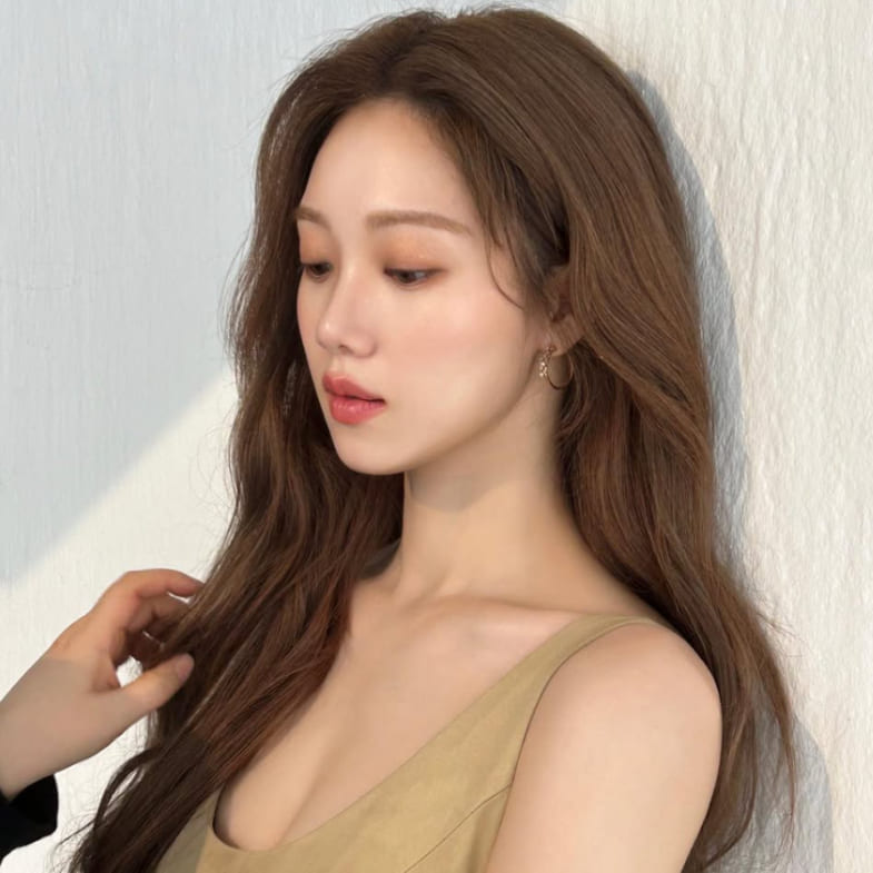 《善良的他》李聖經頭髮保養4秘訣！洗髮精怎麼挑？直長髮預防扁塌、打結靠這招
