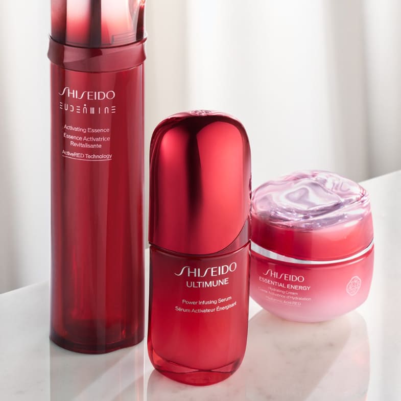 【美週Buy一下】3月春季專櫃美妝新品速報！資生堂小紅瓶精華升級，雅詩蘭黛白金唇膏奢華登場！