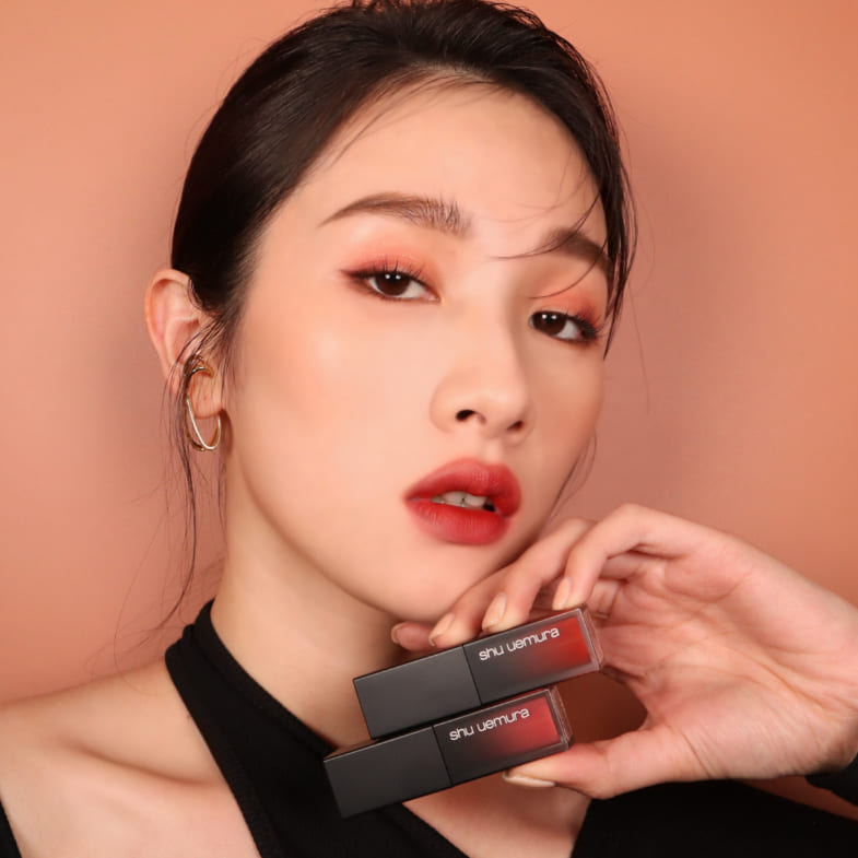 專櫃霧面唇釉推薦TOP10！蘭蔻、YSL、Dior、Nars...香奈兒「這款」當家明星唇彩輕抹豐潤滿分