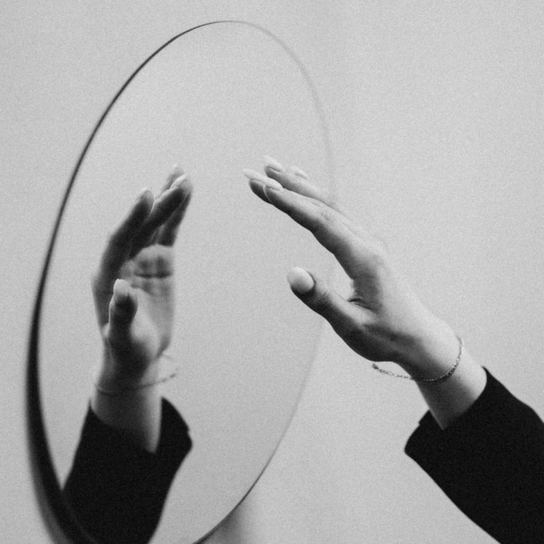 鬼月居家風水10大禁忌：買房、入宅先暫緩，開窗、照鏡也要注意