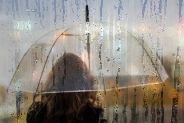 一直下雨心情很差嗎?可能是「季節性情緒失調」打亂內分泌,專家教你3招對抗憂鬱找回開朗心情! | Bella.tw儂儂